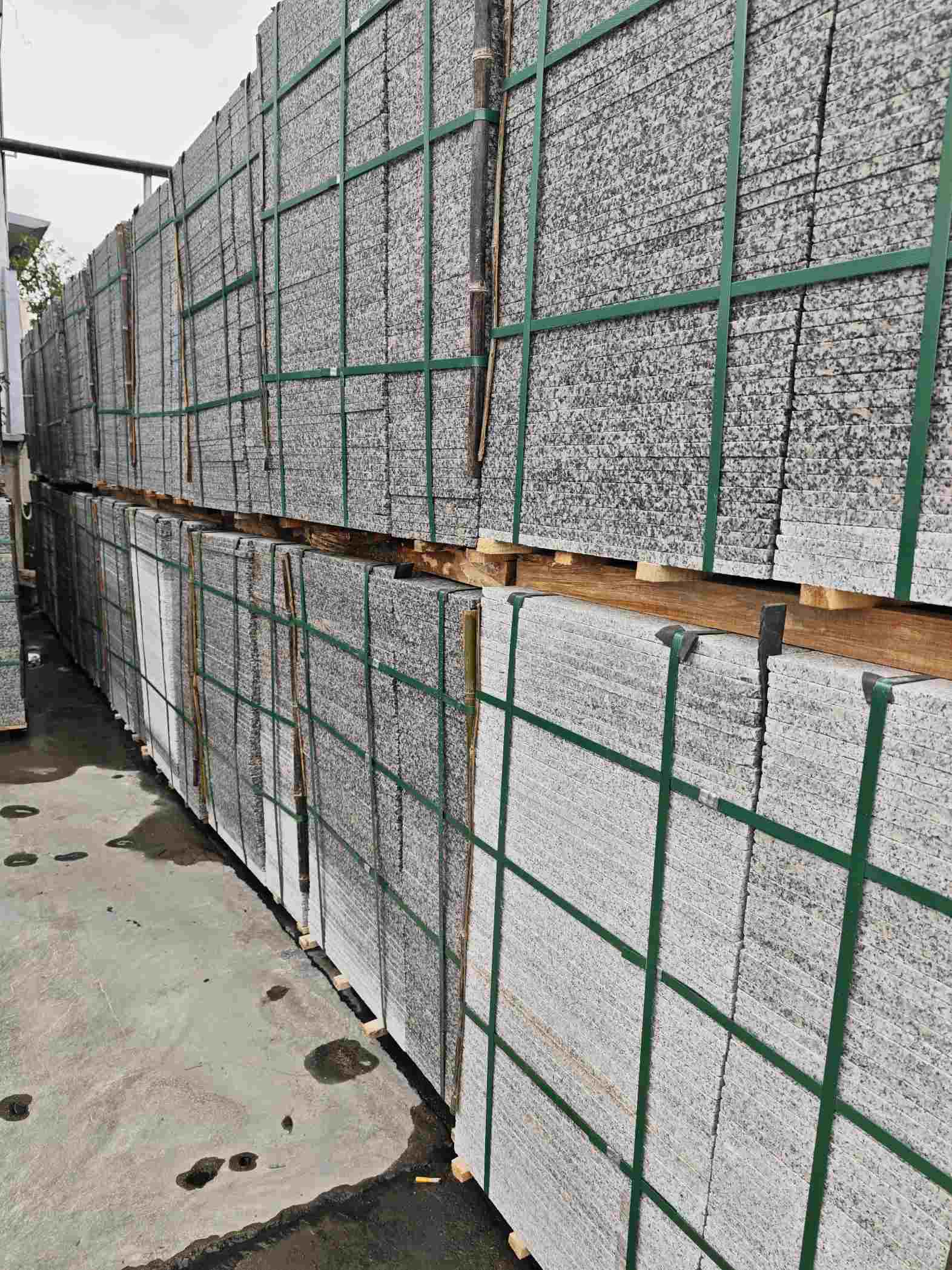 丽水芙蓉白地铺石，石材地铺石